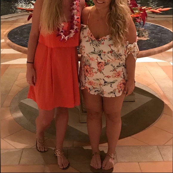 Off The Shoulder Tropical Romper - Picture 3 of 3